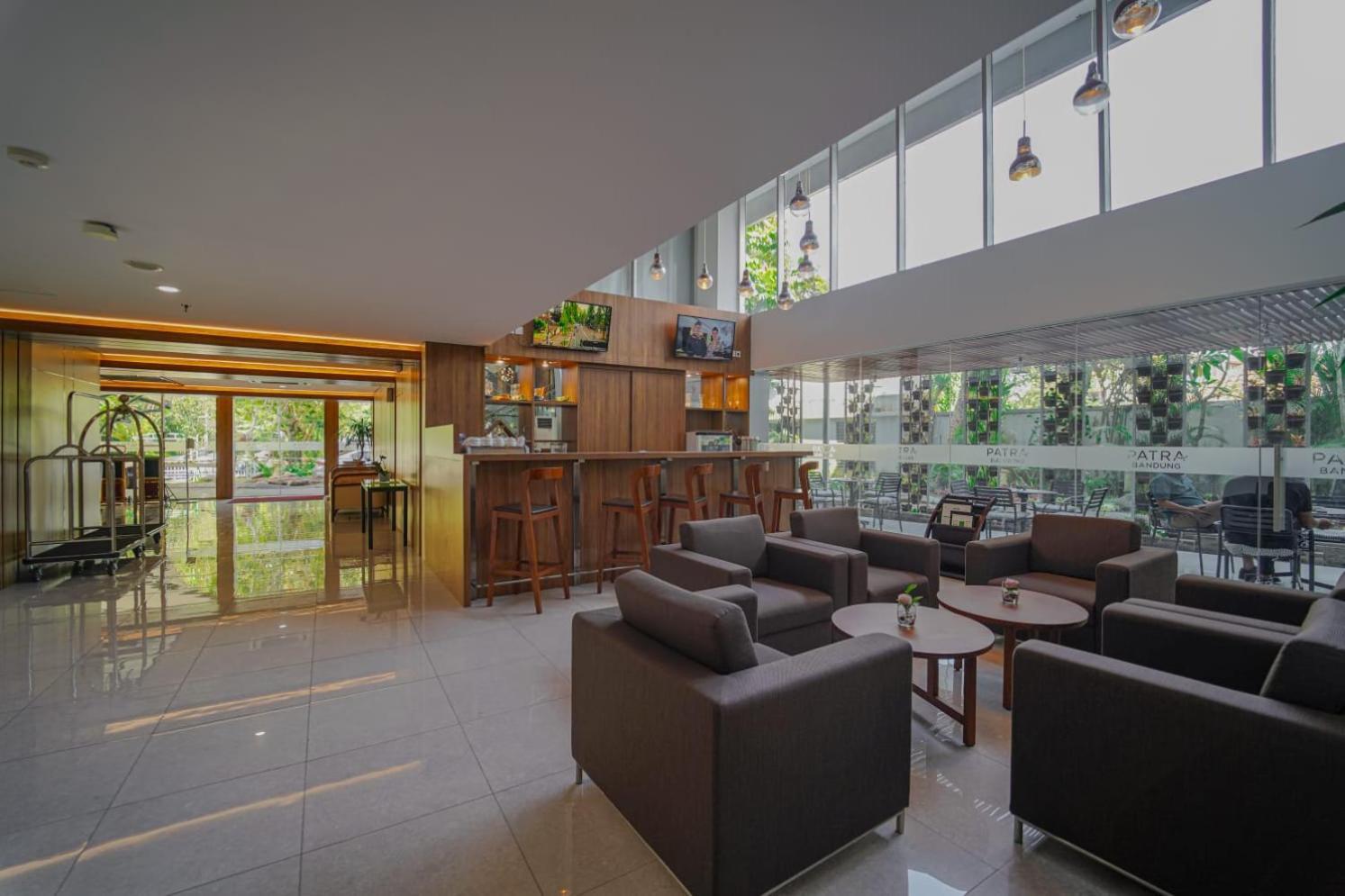 Patra Bandung Hotel Extérieur photo