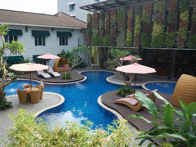 Patra Bandung Hotel Extérieur photo